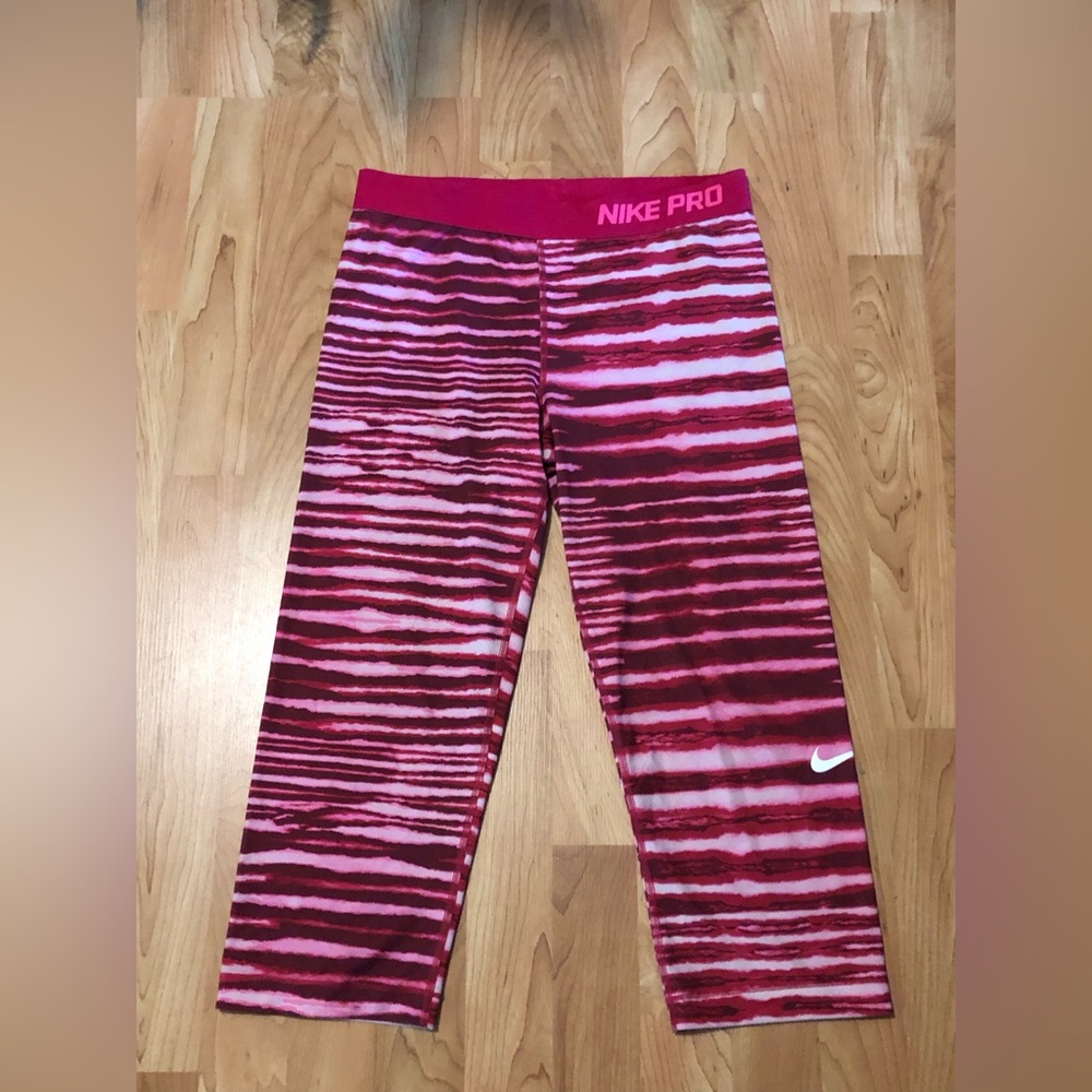 Pink Nike Pro dri-fit tiger striped capri leggings